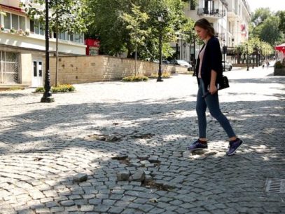 PHOTO/Chisinau’s Pedestrian Street Is Deteriorating