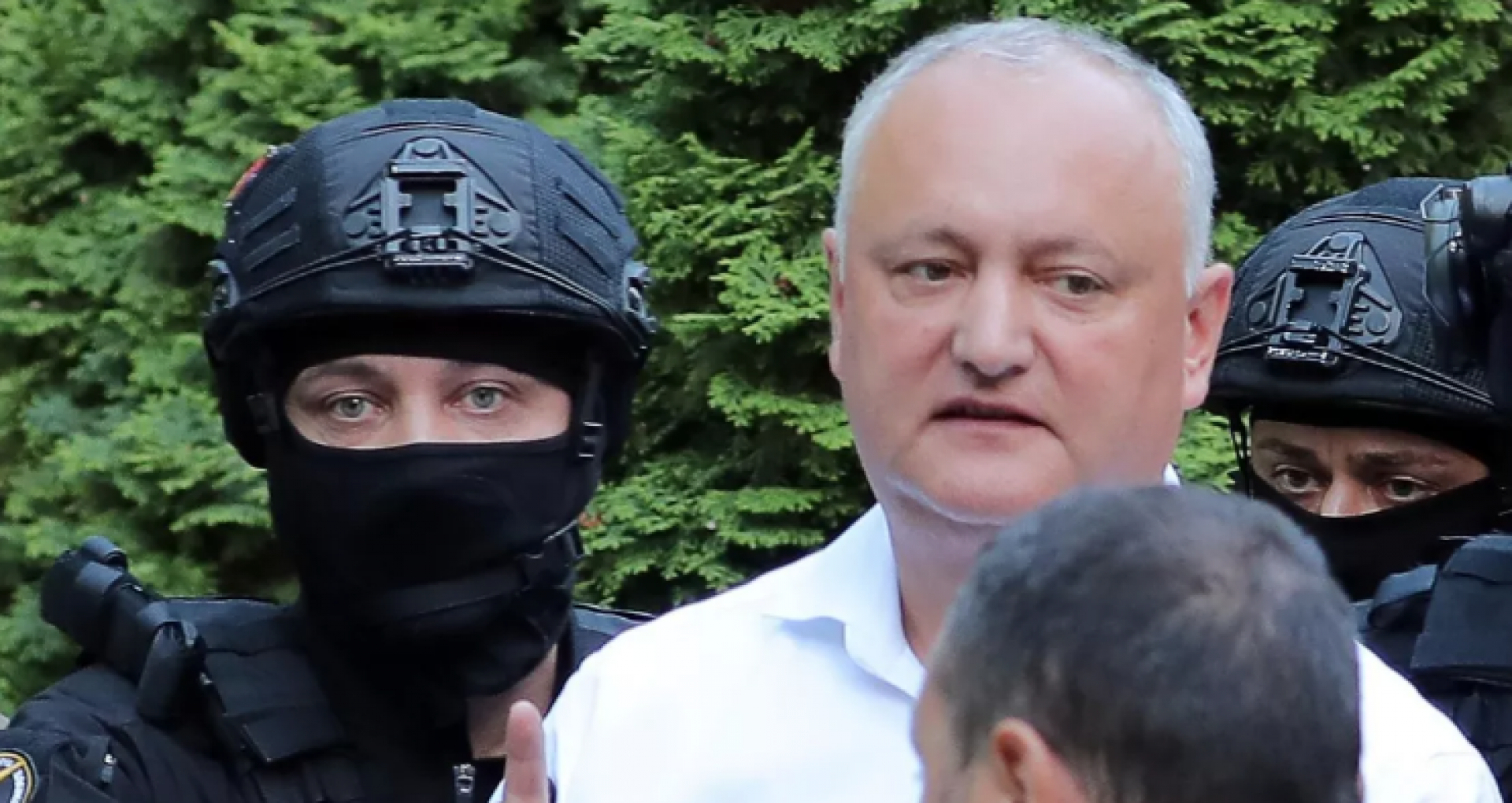 Former President Dodon remains under arrest