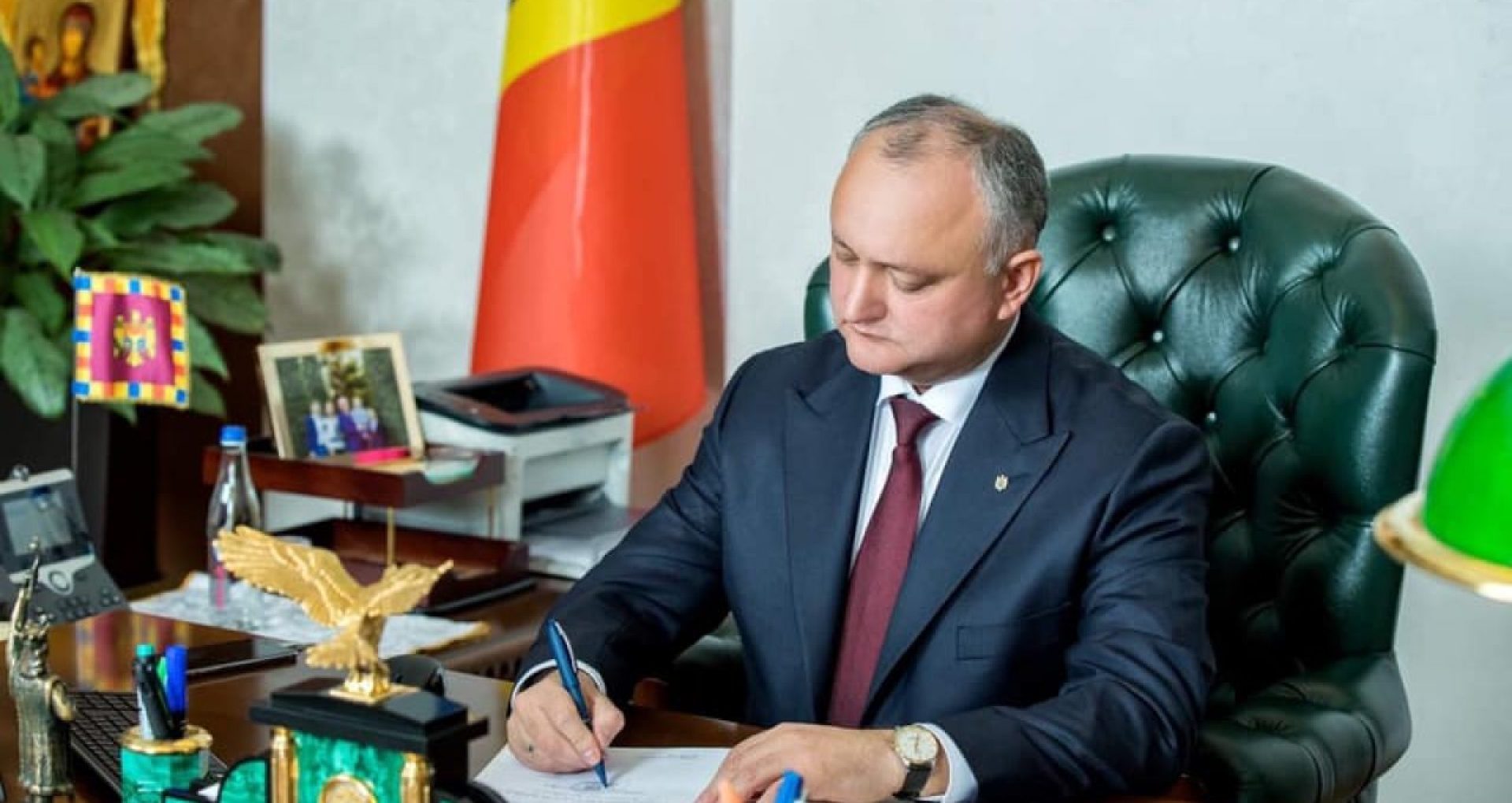 Igor Dodon Ignores the Constitutional Court Decision