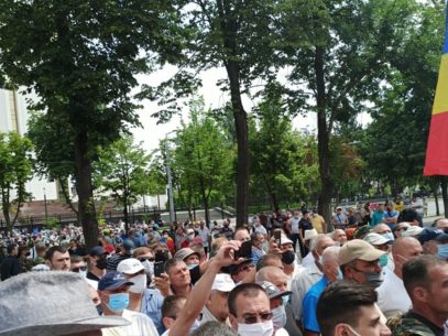 VIDEO/ Police Clashes with Protesters in Chișinău