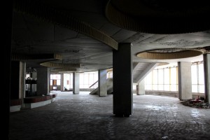 stepping-inside-the-circus-foyer-a-grand-modernist-space-now-shrouded-in-shadows