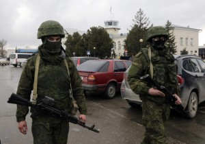 Fears of Crimea conflict intensify after airports occupied