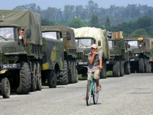 CONVOI-UMANITAR-CAMIOANE-RUSESTI-CATRE-GRANITA-UCRAINEI
